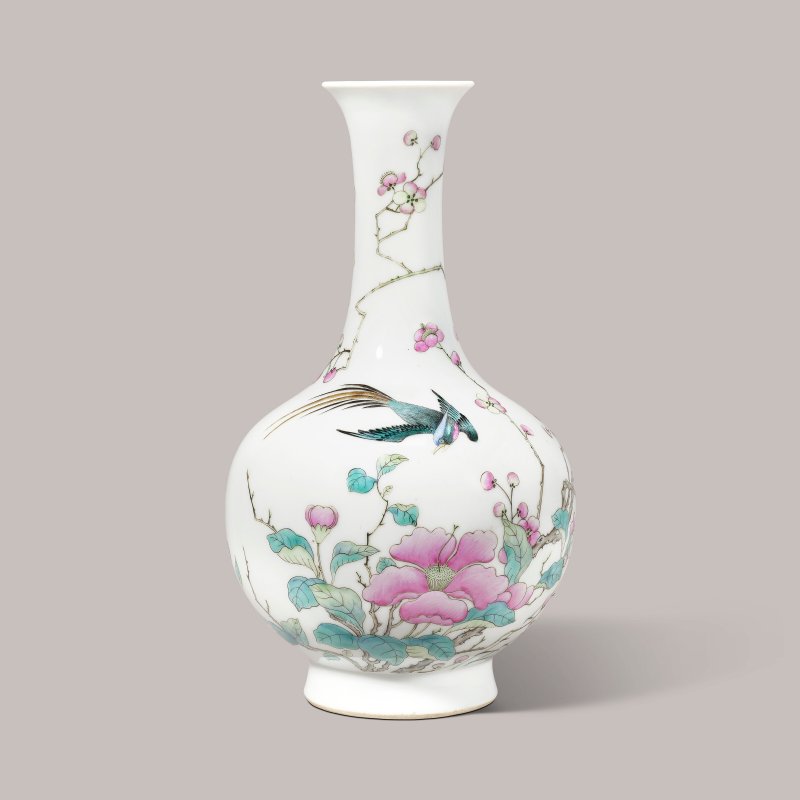 清光緒 粉彩花鳥紋瓶 「永慶長春」礬紅款  GUANGXU PERIOD (1875-1908), YONGQING CHANGCHUN MARK IN IRON RED - 图1