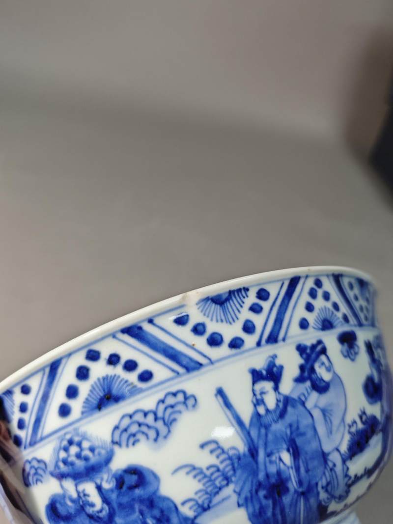    清雍正 青花八蛮献宝图碗 - 图9