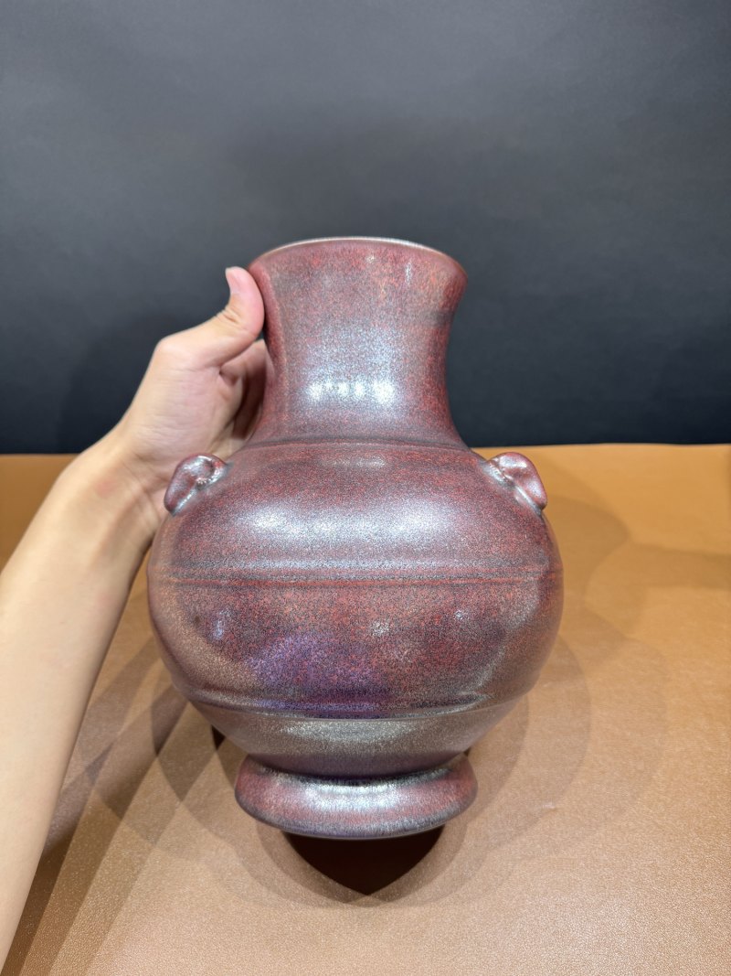 清雍正 铁锈花釉三羊尊 - 图6