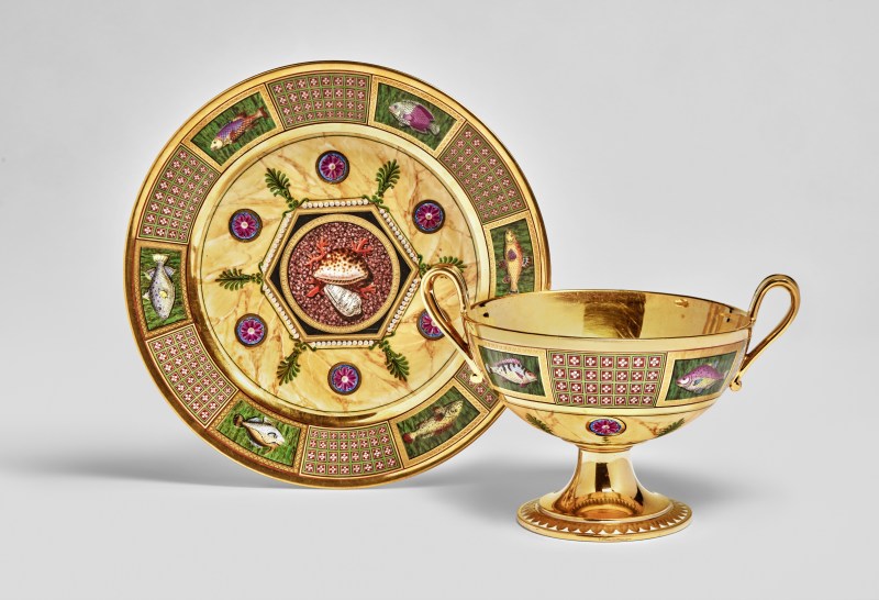 A  Sèvres Porcelain Footed Bowl and Stand (Coupe à bouillon hémisphérique), circa 1813-1814