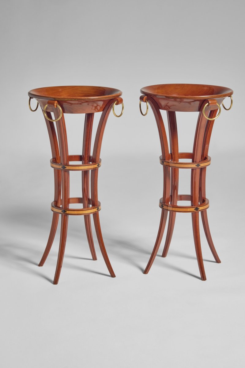 A Pair of Directoire Mahogany, Citronnier and Ebony Inlaid Athéniennes attributed to Papst, Circa 1795 - 图3