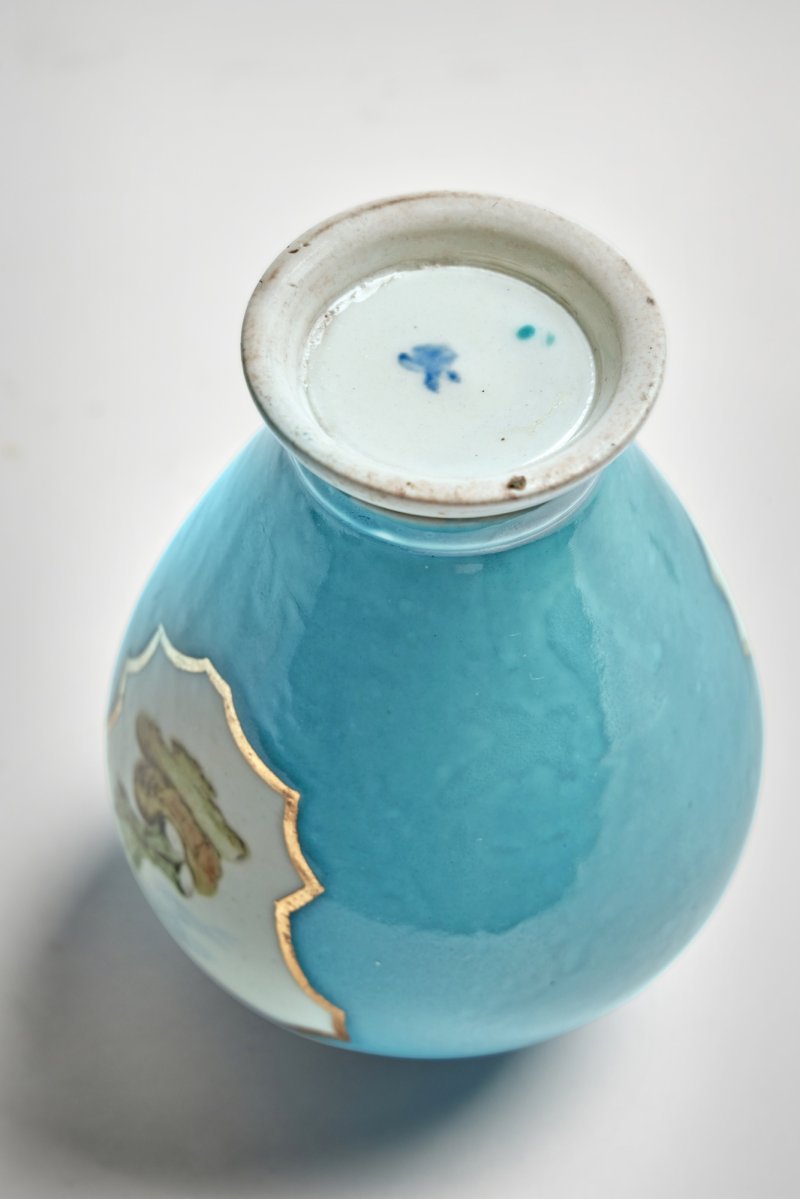 A Capodimonte Porcelain Turquoise-Blue-Ground Tea Canister and Cover, circa 1745-50 - 图4