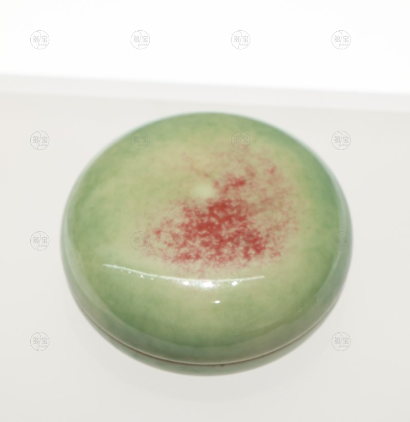 清康熙 景德镇窑豇豆绿釉印盒 - 图6