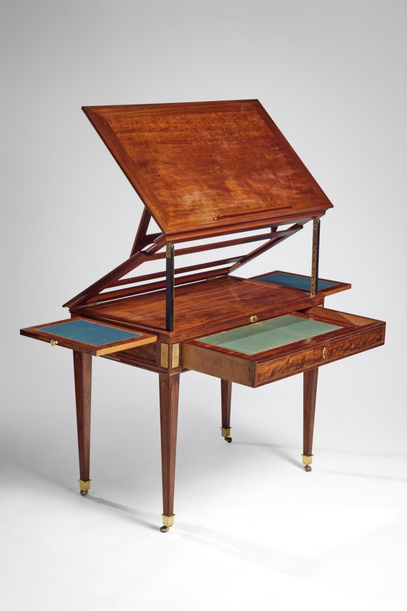 A Louis XVI Gilt Brass Mounted Mahogany and Ebony Table à la Tronchin by Jean-Henri Riesener, Circa 1785 - 图2
