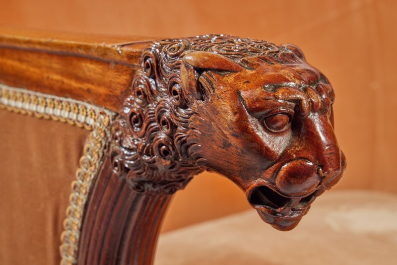 A Directoire Mahogany Canapé in the manner of Georges Jacob, Circa 1795 - 图4