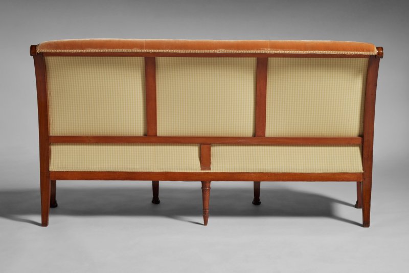 A Directoire Mahogany Canapé in the manner of Georges Jacob, Circa 1795 - 图5