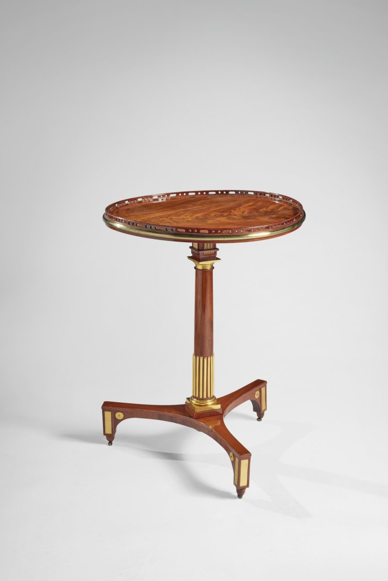 A German Neoclassical GIlt Bronze and Brass Mounted Mahogany Tripod Table by David Roentgen, Circa 1785 - 图2