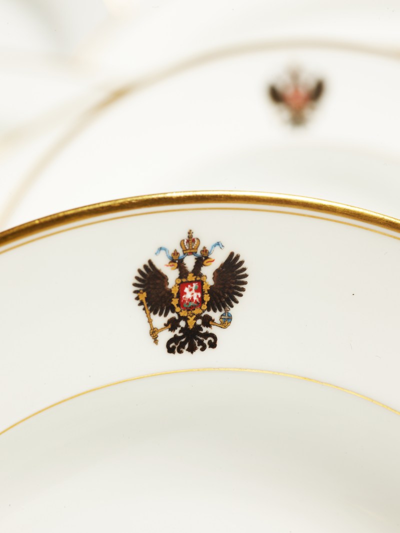A Bohemian (Fischer and Mieg Pirkenhammer) Porcelain Part-Dinner Service, late 19th century - 图2