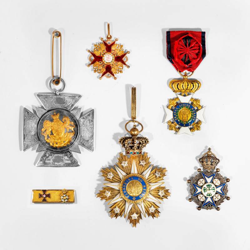 A Gold and Enamel Badge of the Order of St Stanislaus, Civil Division, Albert Keibel, St Petersburg, circa 1900