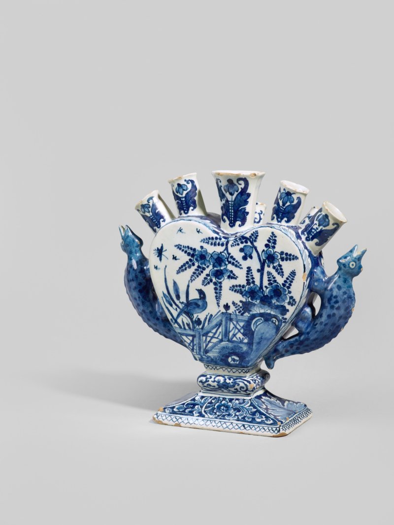 A Dutch Delft Blue and White Flower Vase, circa 1700-10 - 图1