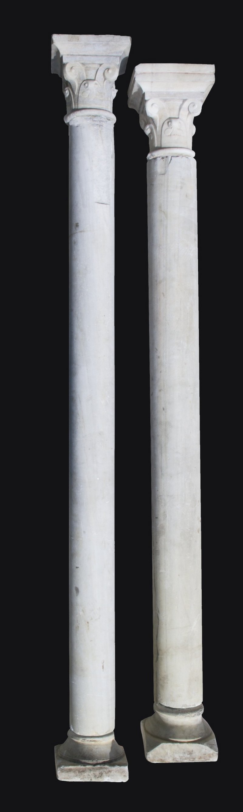A Pair of Spanish Renaissance Veined Marble Columns, Probably Seville, Late 15th Century - 图5