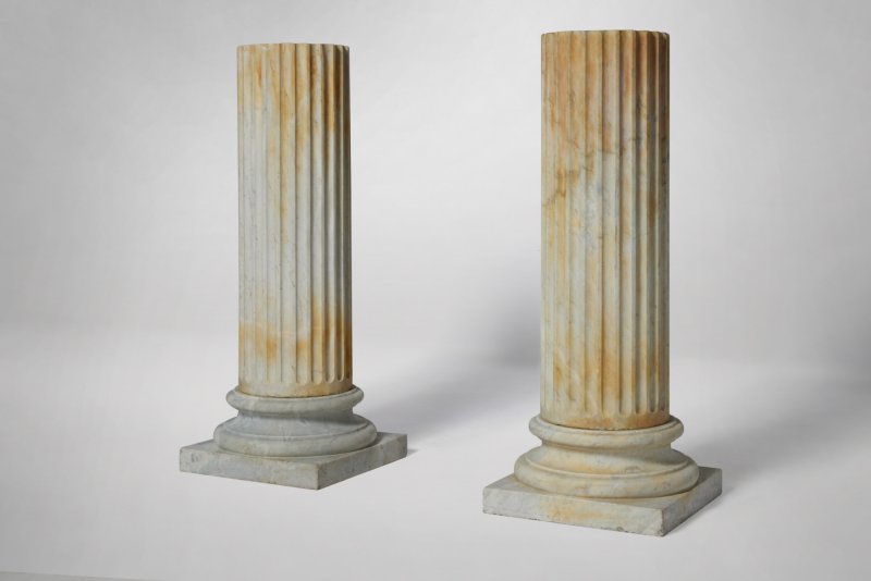 A Pair of Italian White Marble Fluted Columns, 19th Century - 图3