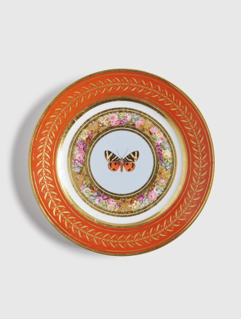 A Sèvres Porcelain Plate from the 'Service de Dessert Marly Rouge', circa 1808