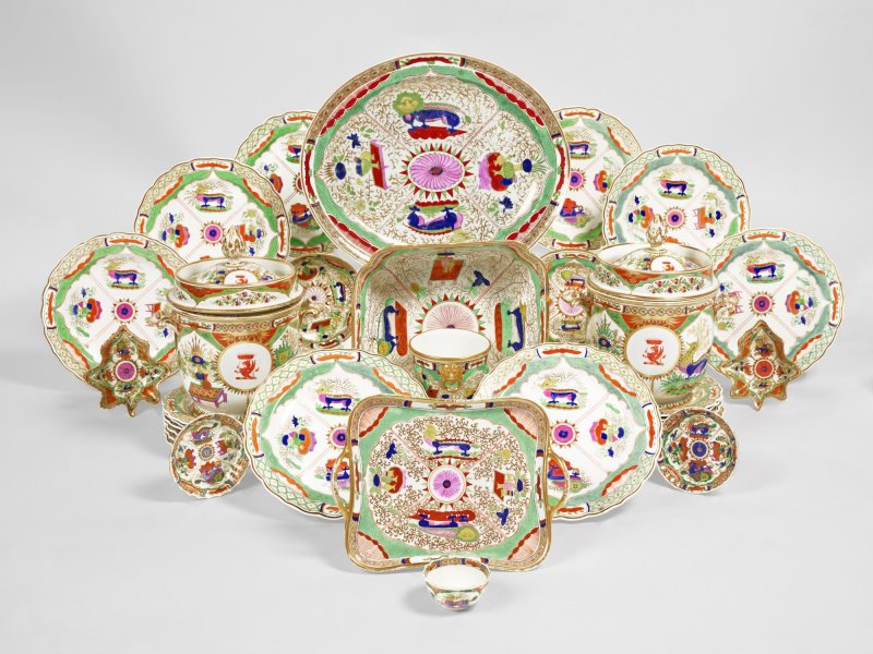 An English Porcelain ‘Dragons in Compartments’ Assembled Part-Dinner and Dessert Service, Late 18th/ 19th Century