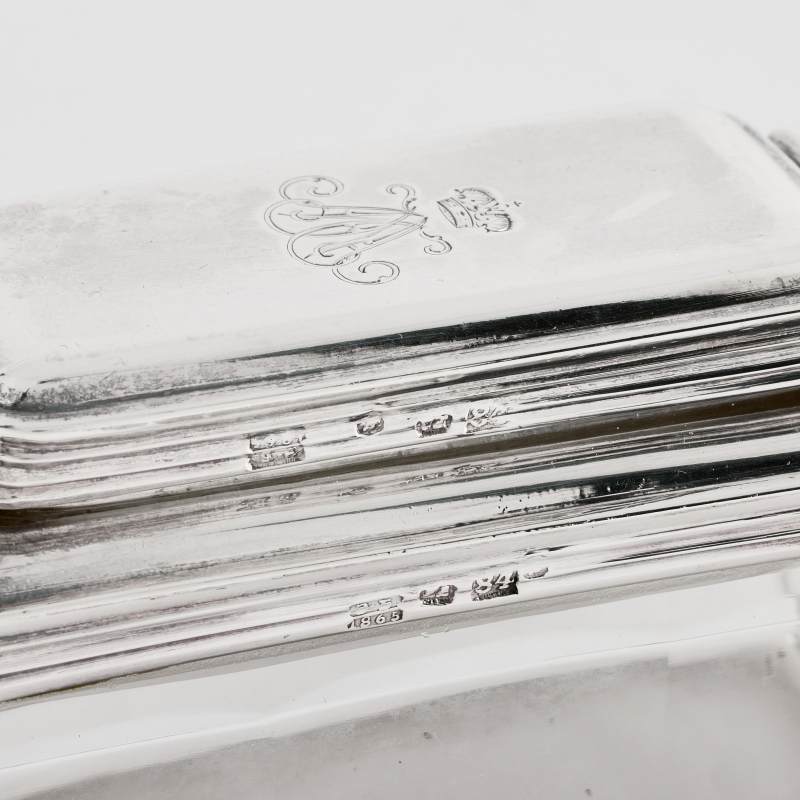 Grand Duke Mikhail Mikhailovich: A Silver and Glass Dressing Set, Various Makers, St Petersburg, 1861 and 1865 - 图5