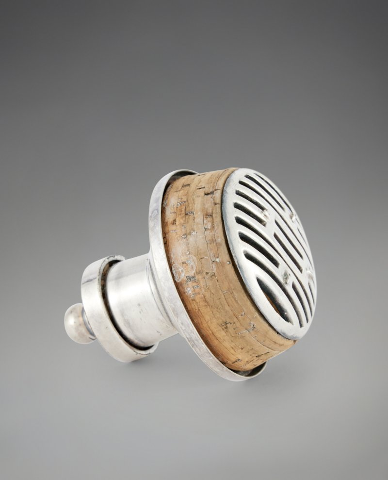 An American Silver-Plated Lighthouse Cocktail Shaker, International Silver Co., Meriden, CT, 1927-29 - 图4