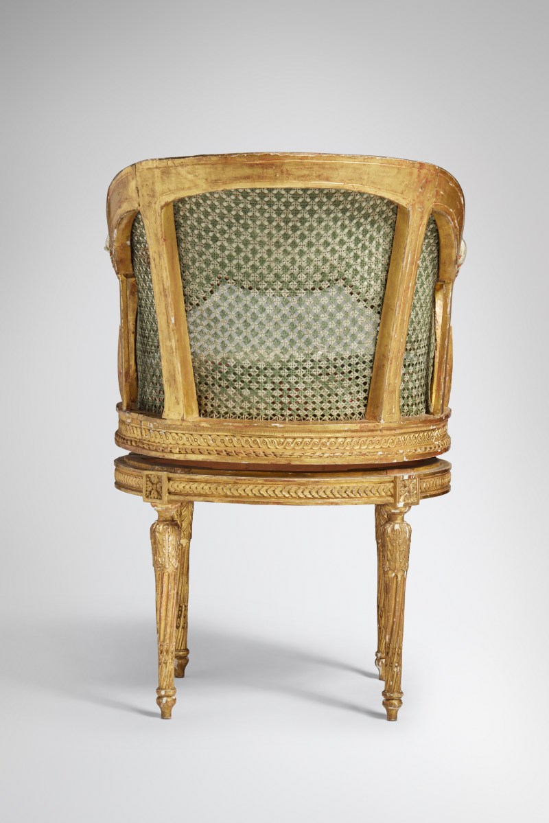 A Louis XVI Giltwood and Caned Fauteuil de Bureau in the manner of Georges Jacob, Circa 1780 - 图4