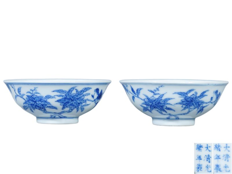 清光绪   青花花卉纹碗一对 - 图1