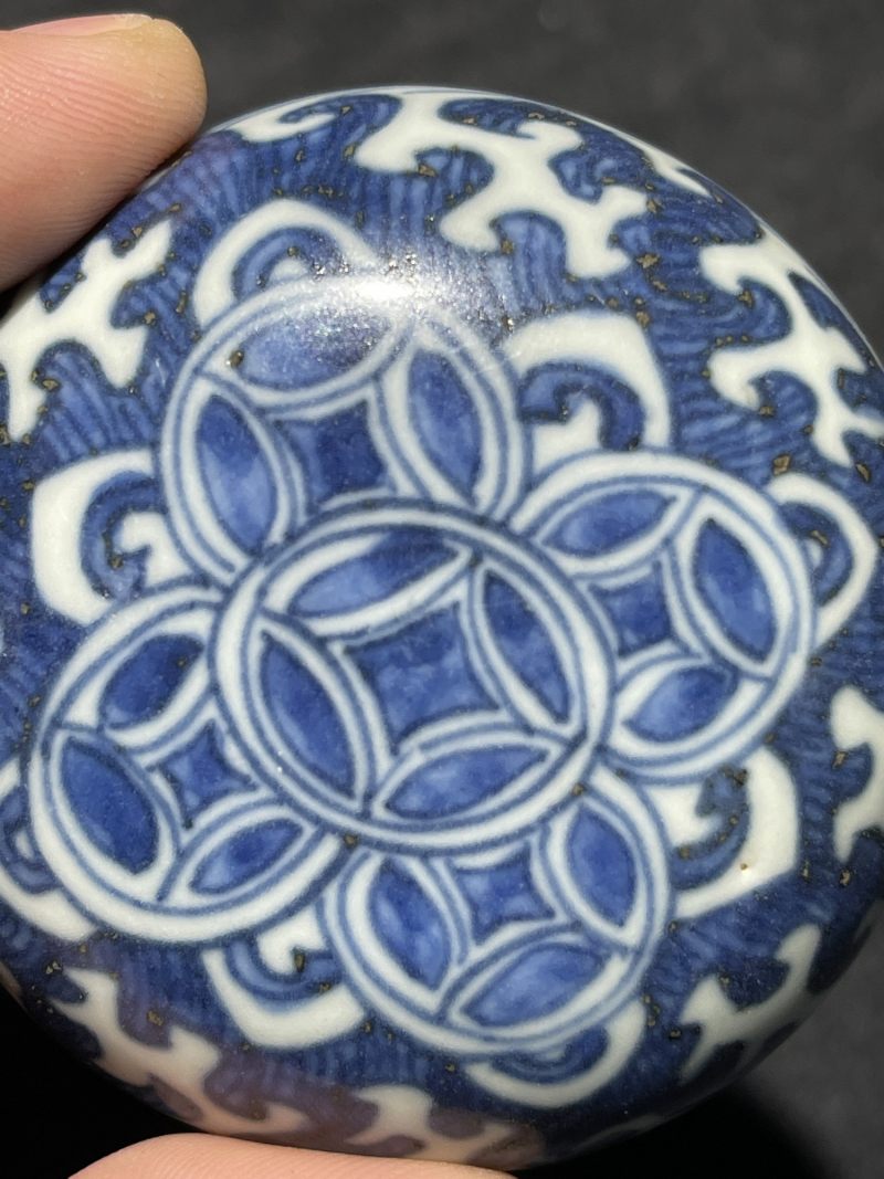 明晚期 青花海浪金钱纹印盒 - 图4