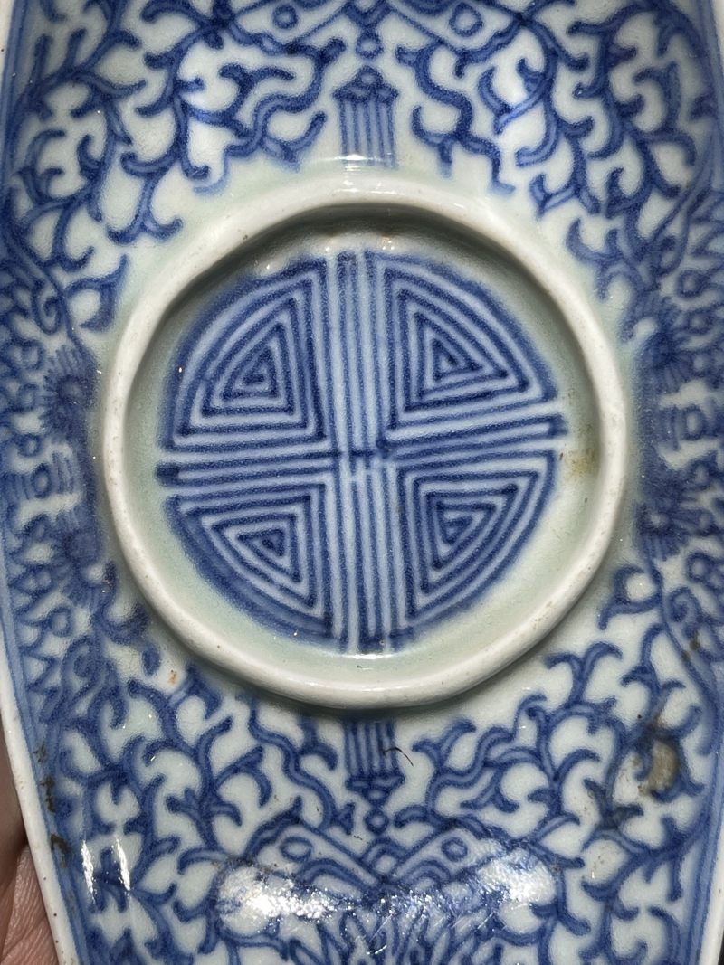 清乾隆 青花缠枝莲茶船一对 - 图4