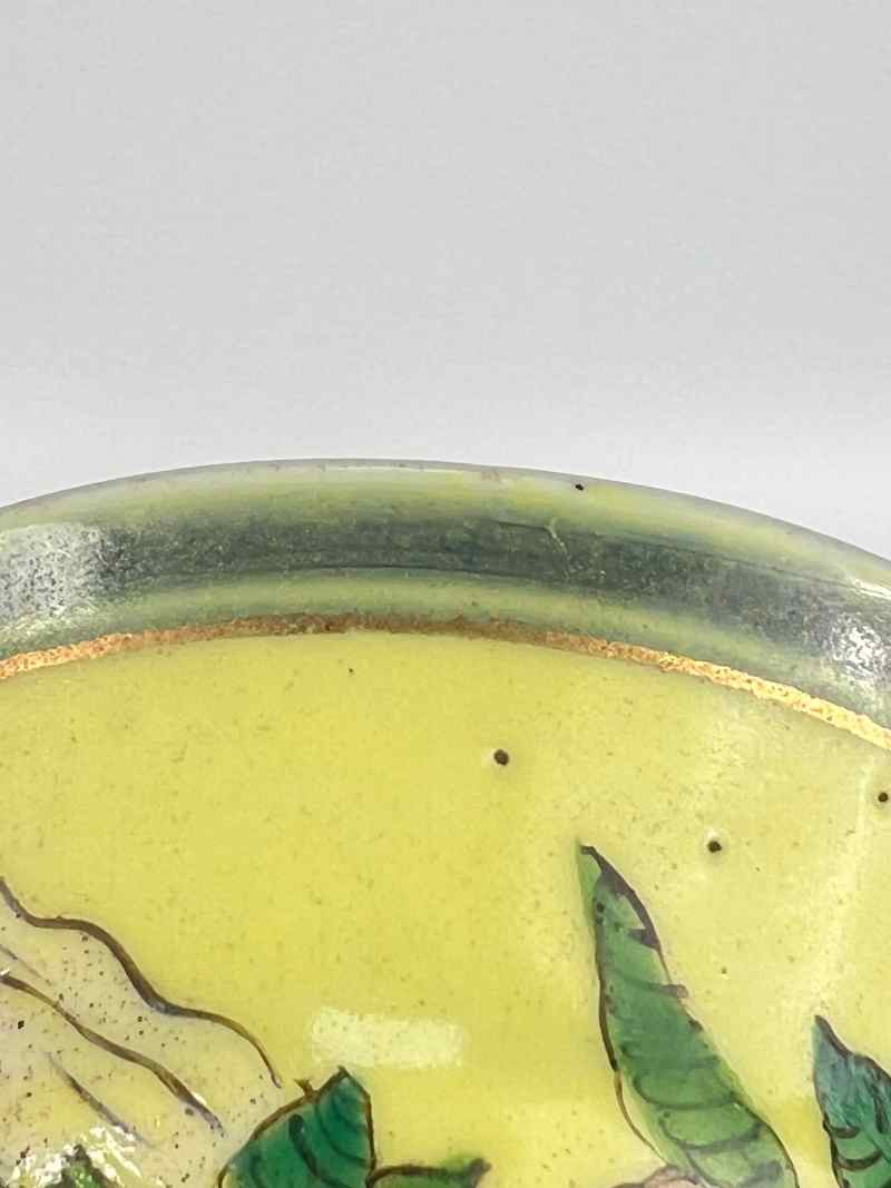 XYB032  民国 黄地粉彩花果纹把杯 - 图8