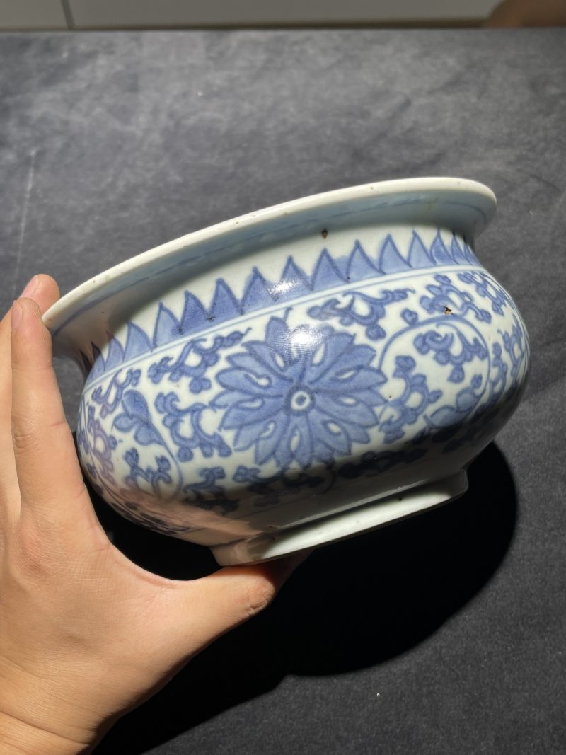 清早期 青花花卉纹香炉一组3件 - 图2