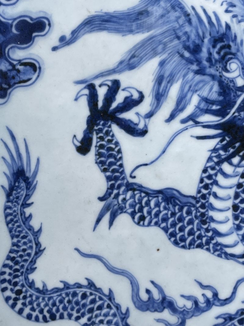 清乾隆 青花龙纹四方盘 - 图4