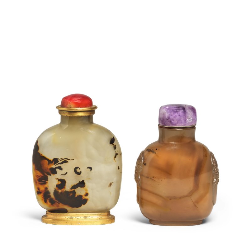 清 瑪瑙雕鼻烟壺兩件 | TWO CHALCEDONY AGATE SNUFF BOTTLES - 图2