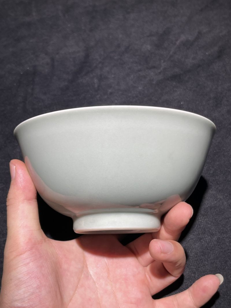 清道光 豆青釉碗 - 图3