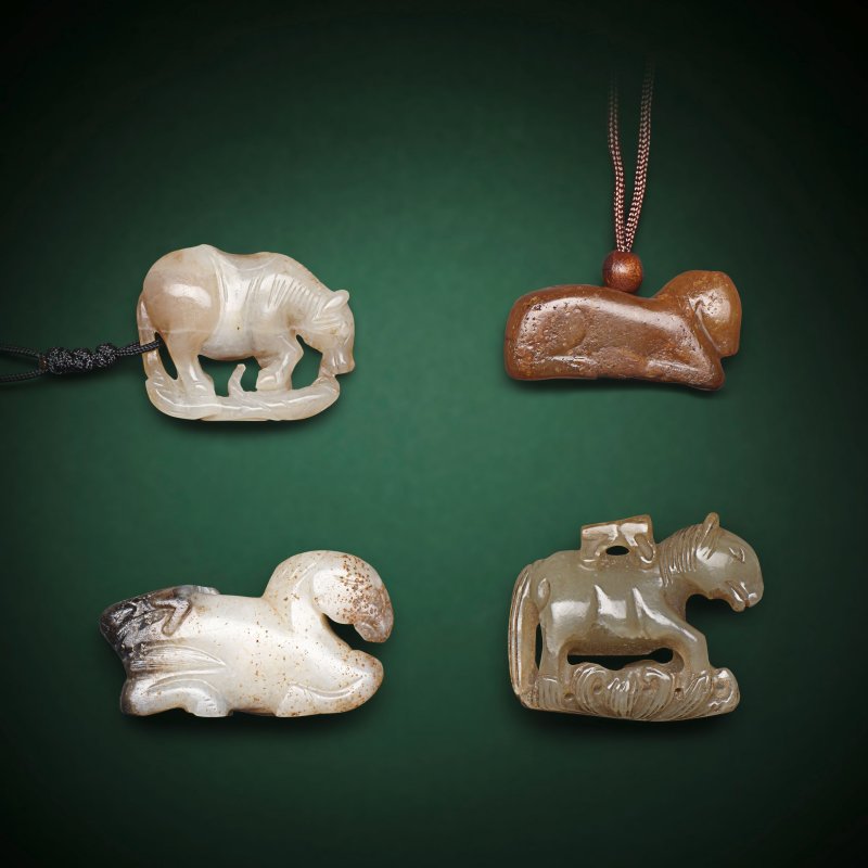 元/明 玉馬 一組四件 | FOUR JADE HORSE CARVINGS - 图1