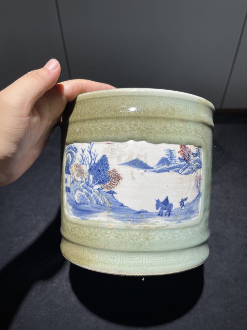 清早期 青花、青花釉里红笔筒一组2件 - 图2