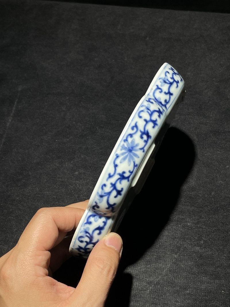 清中期 青花花卉纹海棠盘 - 图3