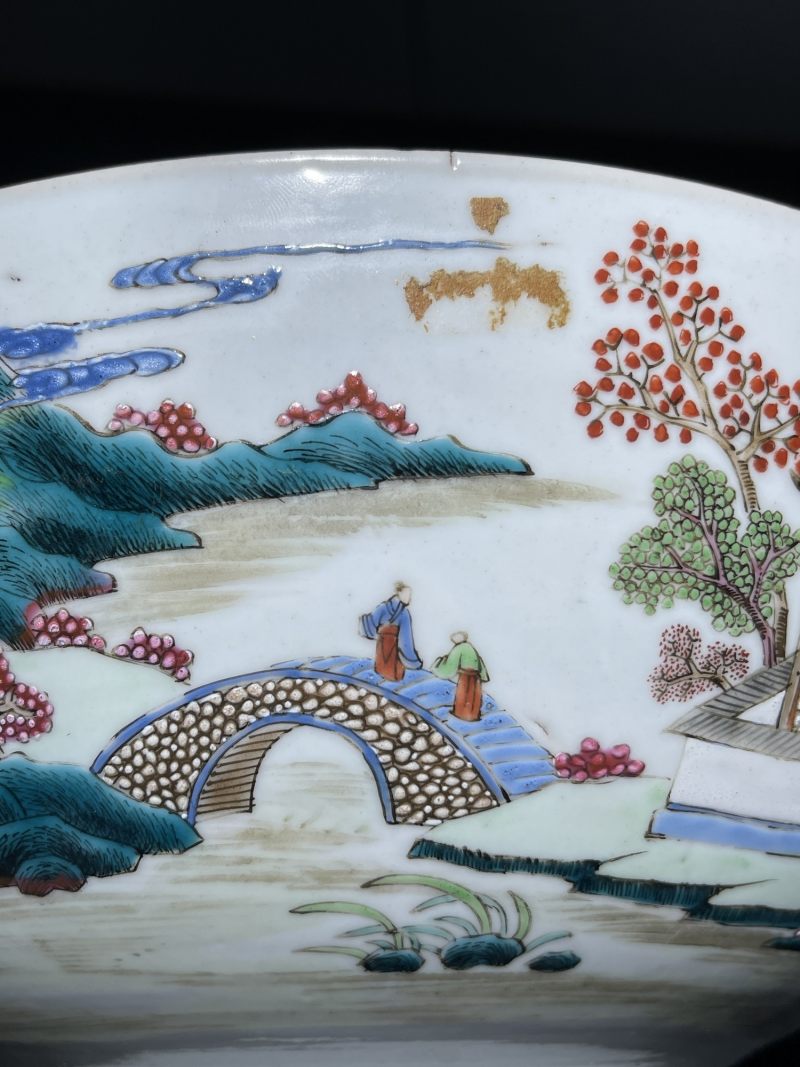 清乾隆 粉彩山水纹大碗 - 图6