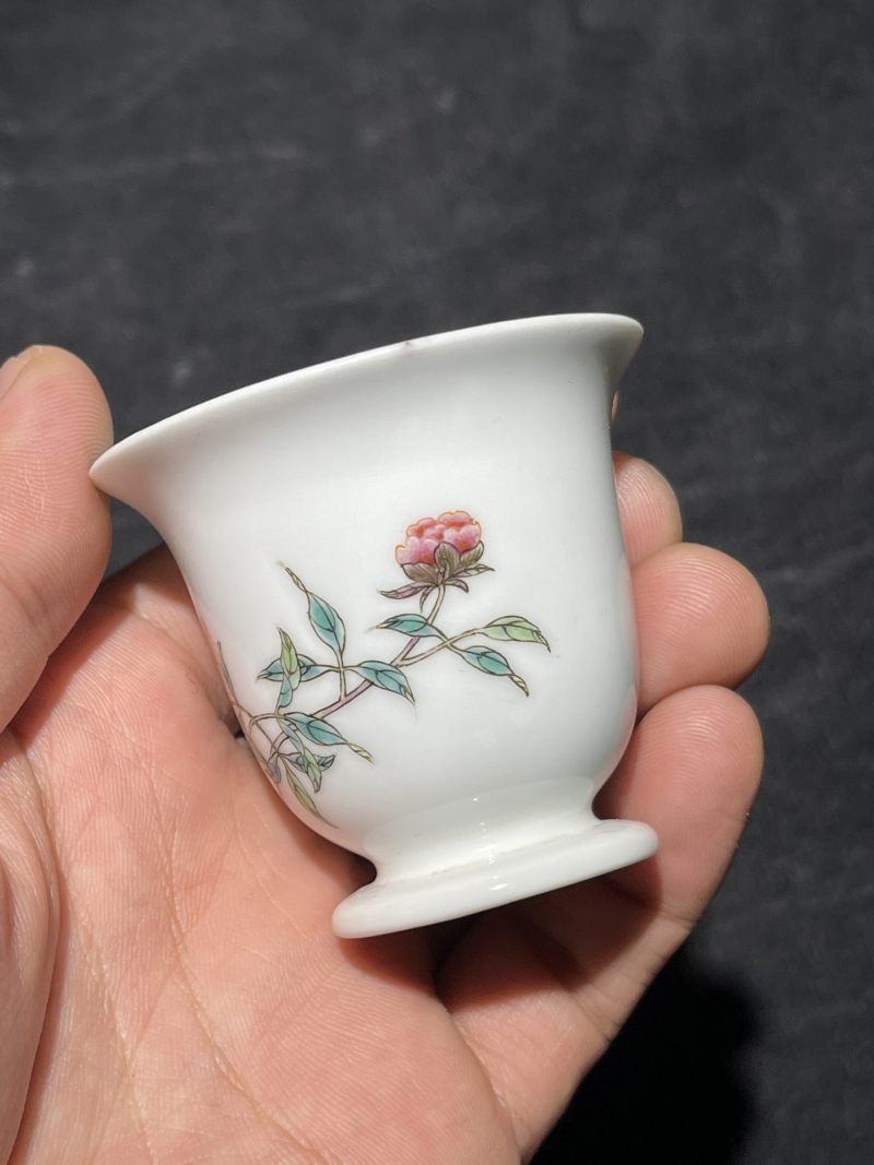 50 年代 刘仲卿风格粉彩花卉纹杯 - 图3