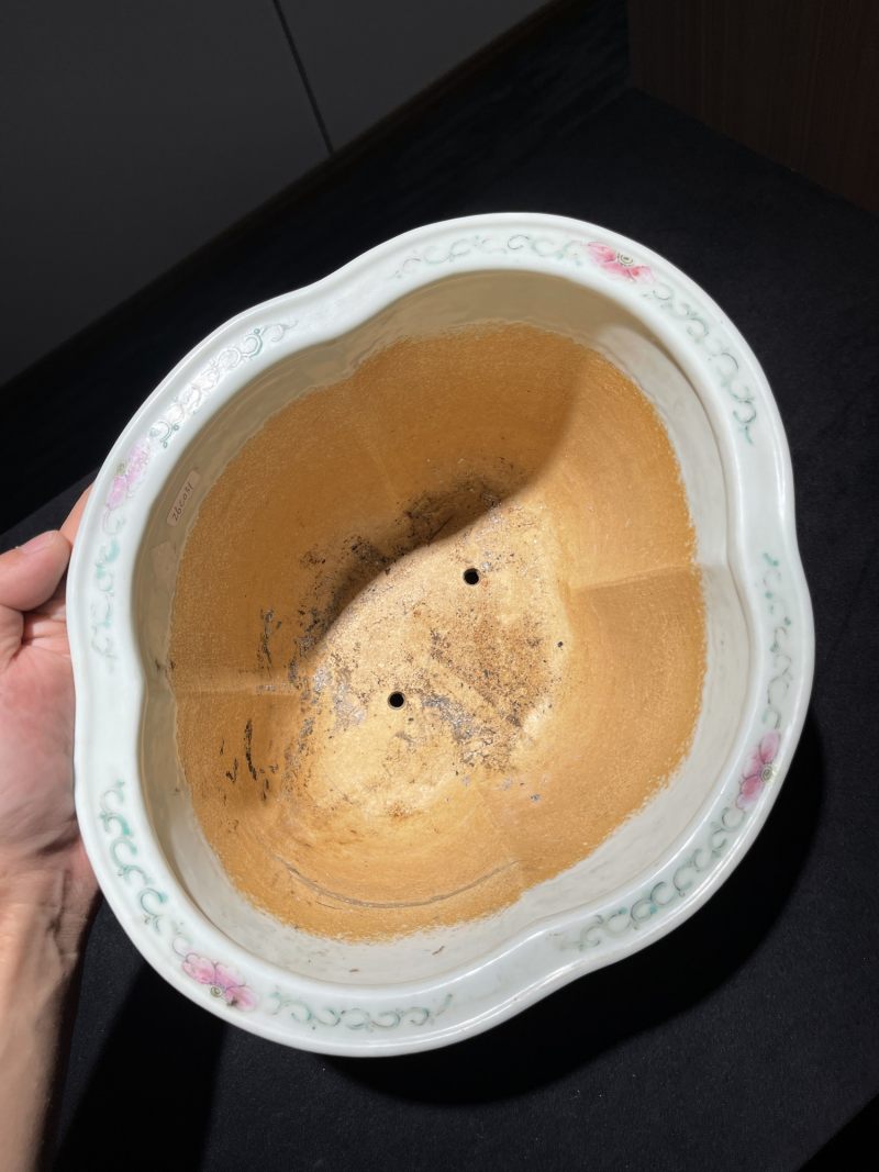 民国 粉彩人物纹花盆 - 图10