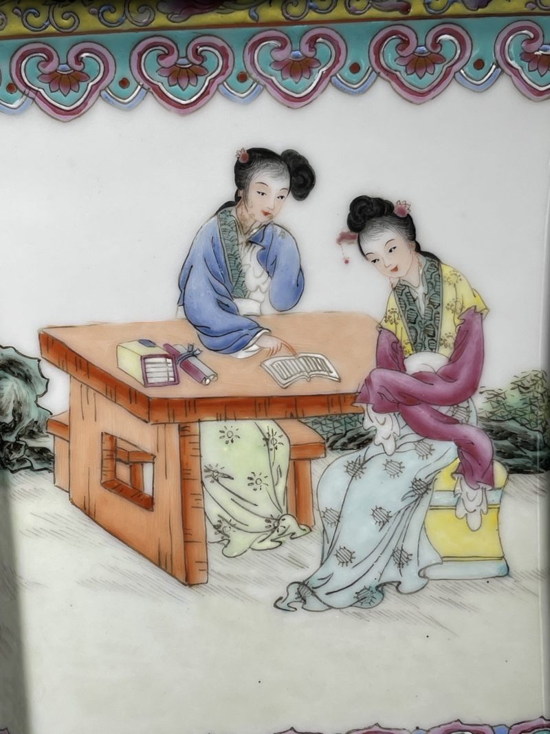 民国 粉彩人物纹六方花盆 - 图6