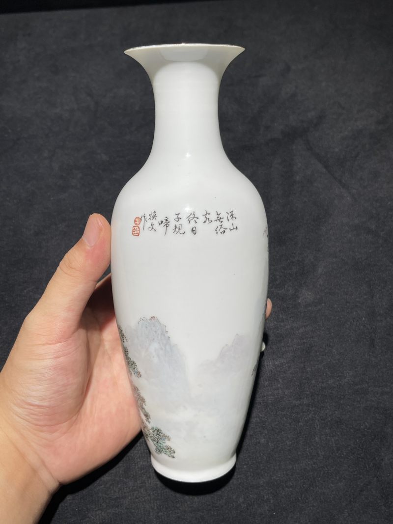 70年代 徐焕文薄胎粉彩山水瓶一对 - 图4