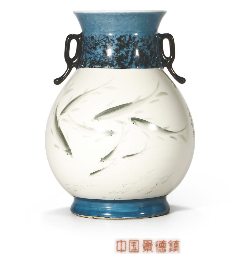 1991年 陈庆长粉彩年年有余纹双耳瓶 - 图1