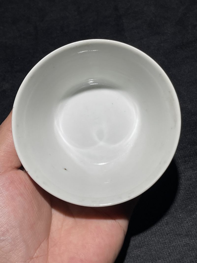 清雍正 粉彩高士图马蹄杯 - 图6