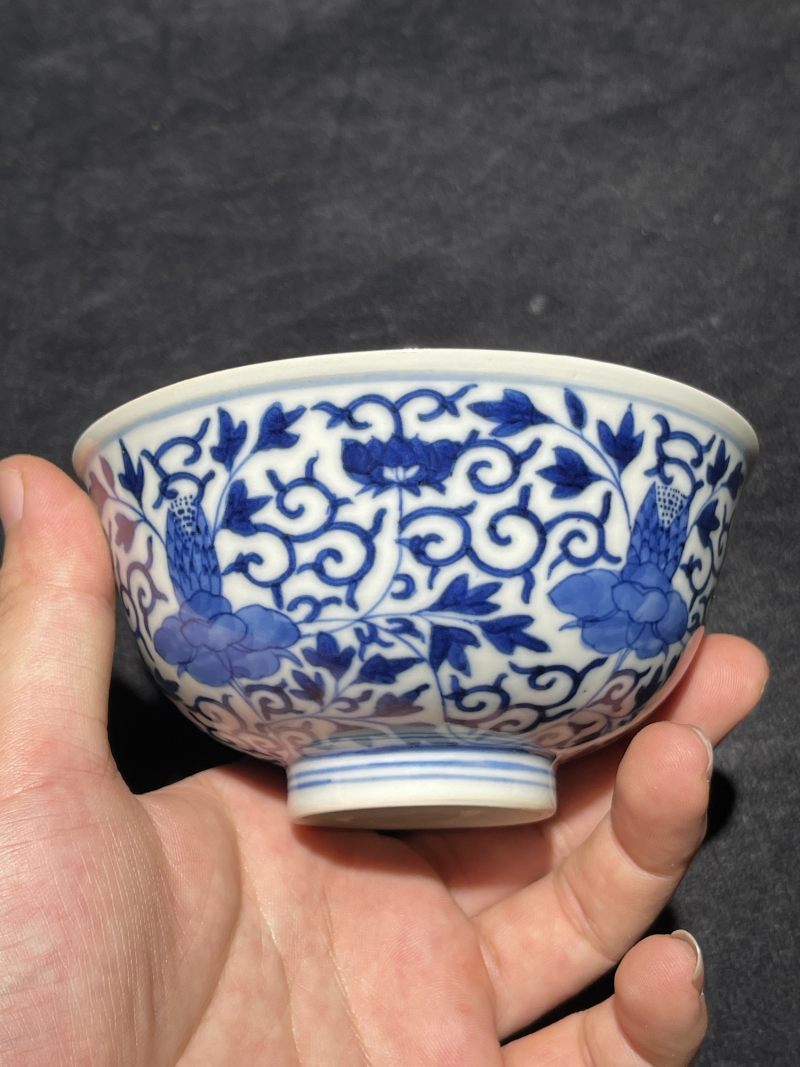 清光绪 青花缠枝牡丹纹小碗一对 - 图3