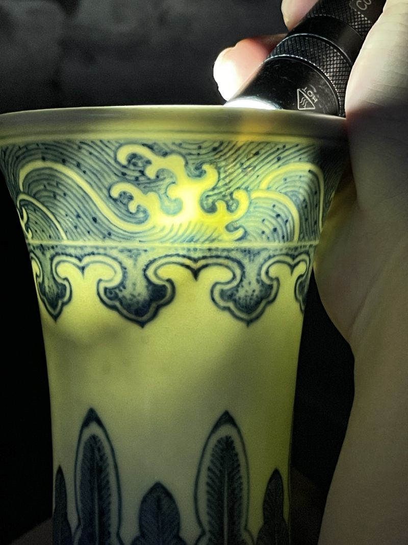 清道光 青花缠枝莲纹赏瓶 - 图20