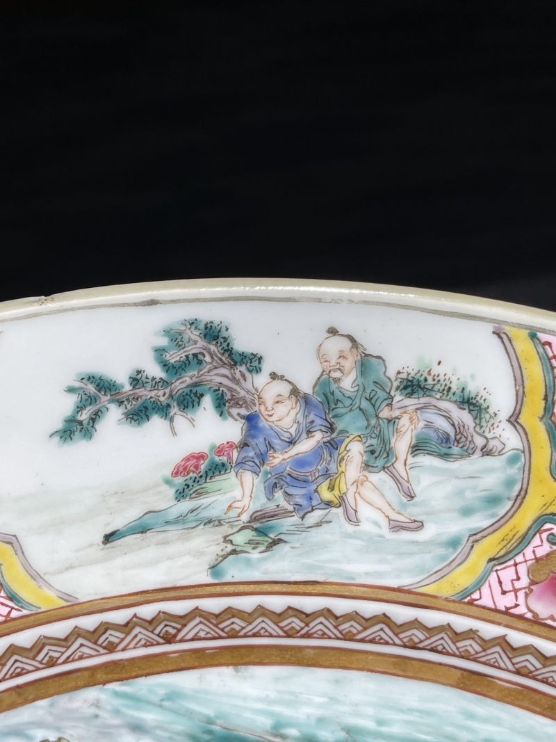 清雍正 粉彩渔家乐纹大盘 - 图12