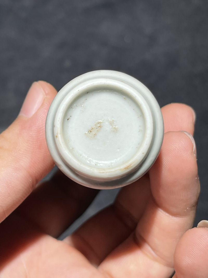 清乾隆 青花釉里红苍龙教子纹鼻烟壶 - 图6