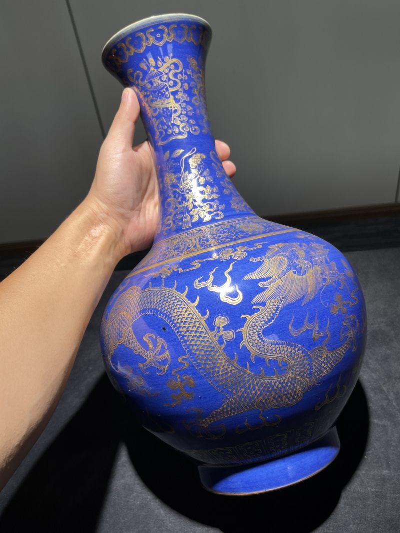 清光绪 祭蓝描金龙纹赏瓶一对 - 图3