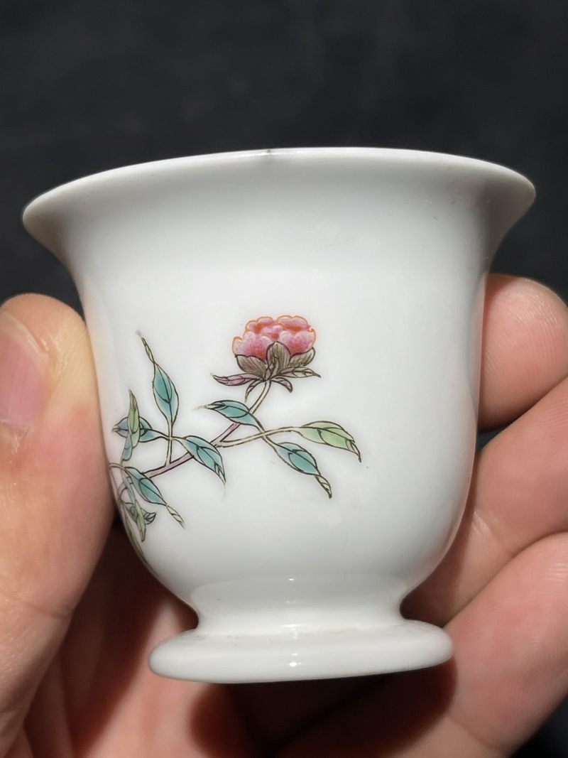 50 年代 刘仲卿风格粉彩花卉纹杯 - 图6