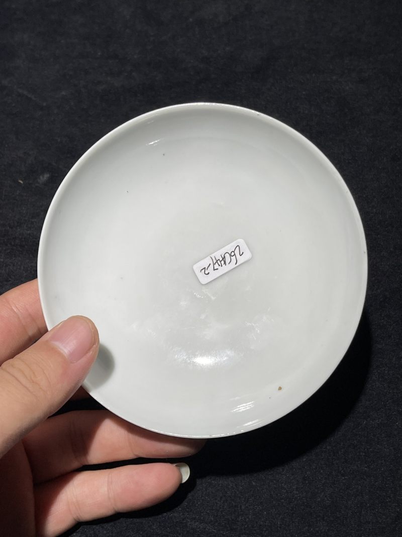 清中期 粉彩蝶恋花纹盖碗一对 - 图13