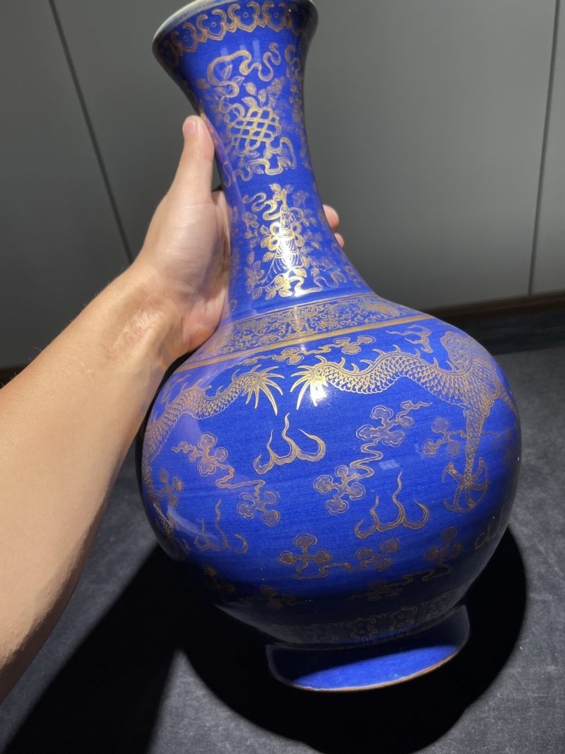 清光绪 祭蓝描金龙纹赏瓶一对 - 图4