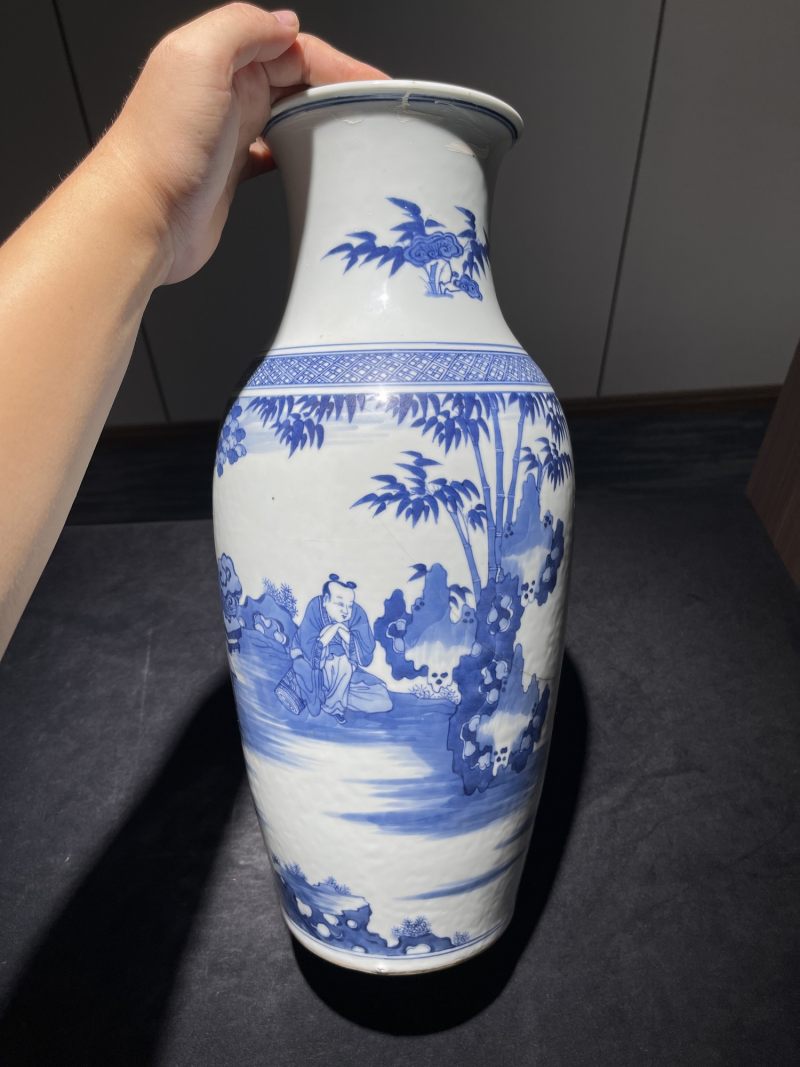清乾隆 青花汉钟离度吕洞宾纹观音瓶 - 图4