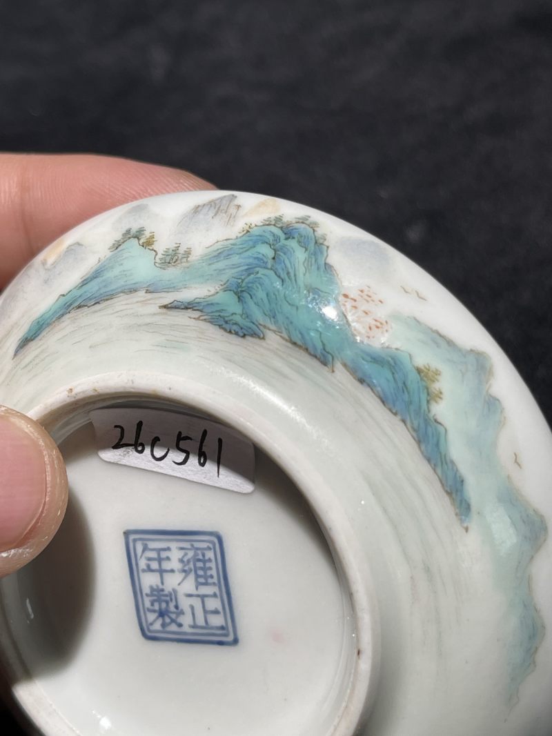 民国 粉彩山水纹印盒 - 图8