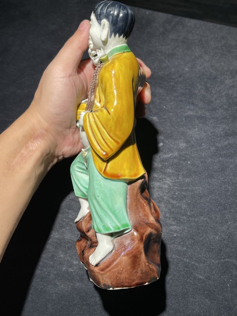 清早期 素三彩和合二仙瓷塑 - 图3